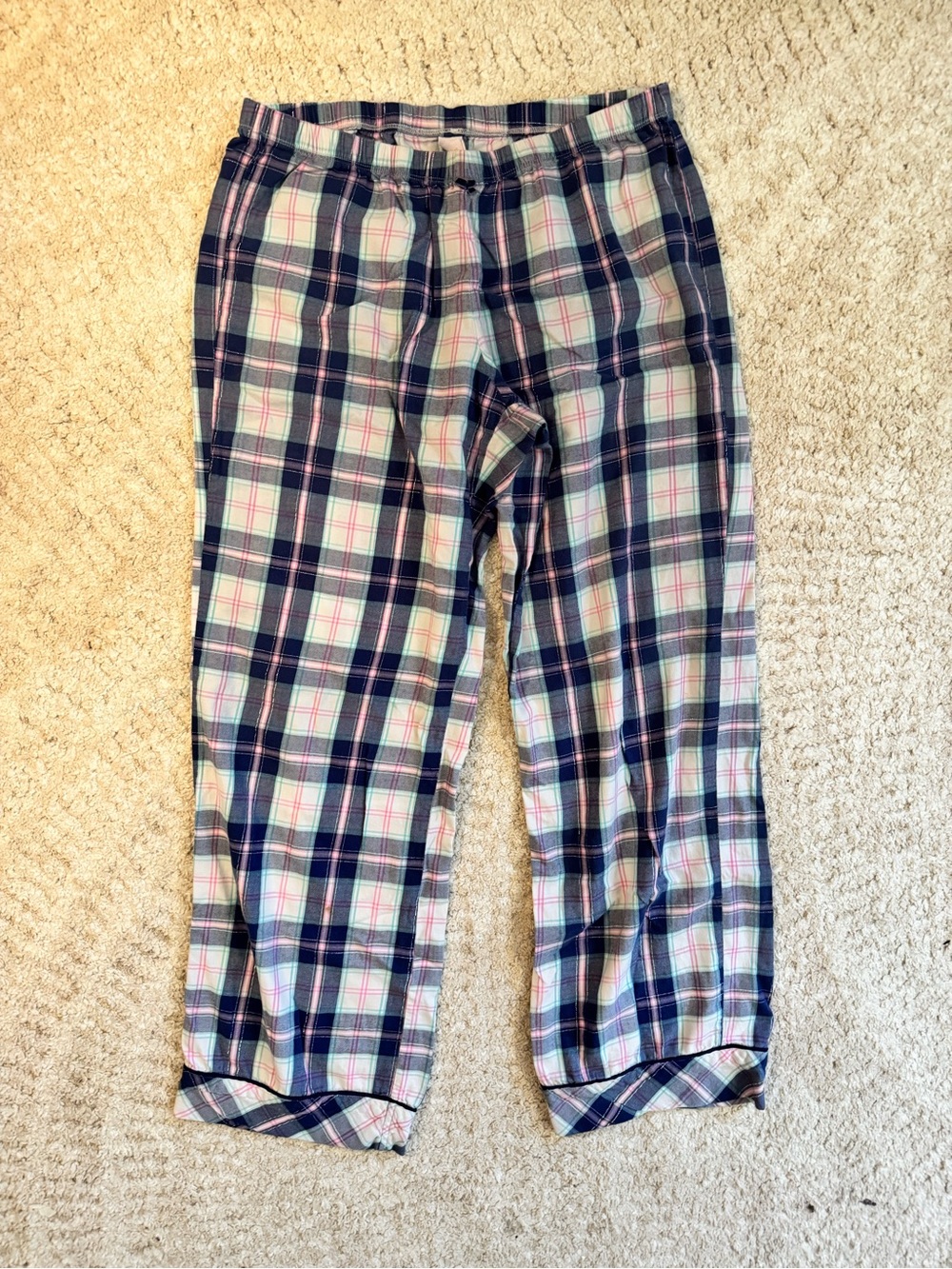 Victorias Secret plaid pajama bottoms - size M